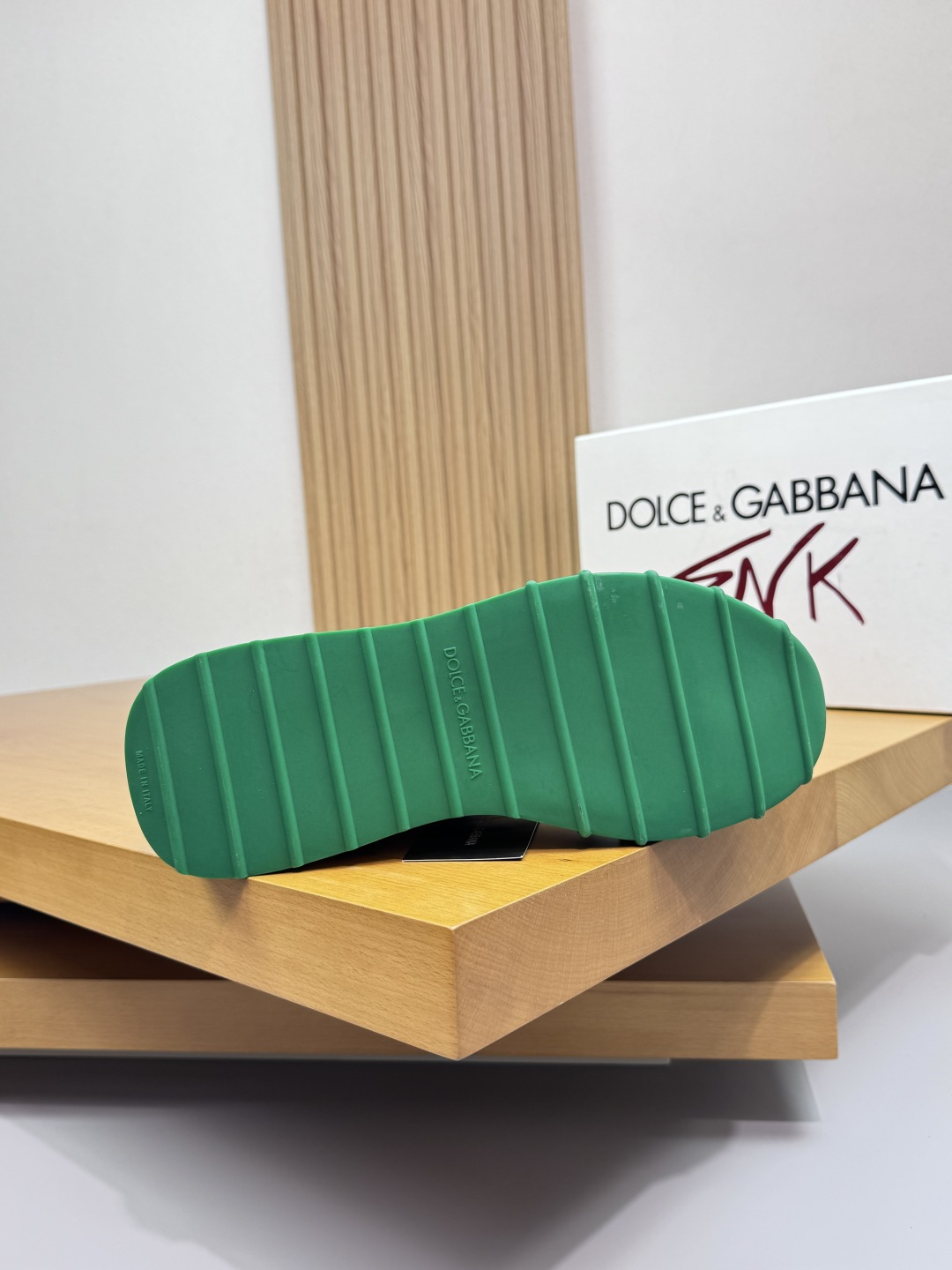olce & Gabbana shoe